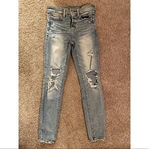 Light wash AE jeans